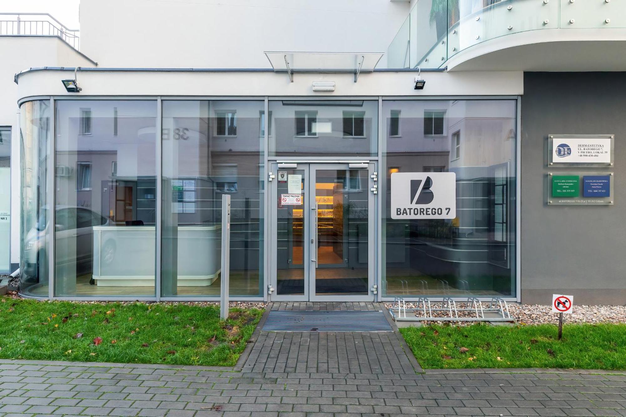 Batorego 7 Apartament With Terrace & Parking Downtown Gdynia By Renters 外观 照片